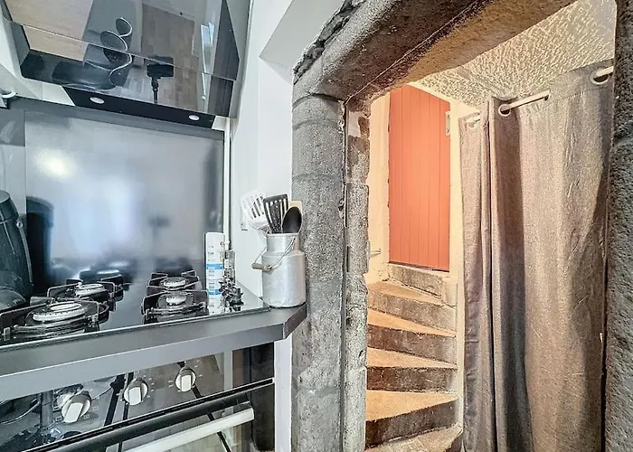 Apartment Montferrand 5 Pers Clermont-Ferrand